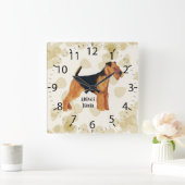 Horloge Carrée Airedale Terrier ~ Tan Design Feuille (Maison)