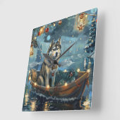 Horloge Carrée Alaskan Malamute Noël Festive Voyage (Angle)