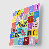 Horloge Carrée Alphabet (Angle)