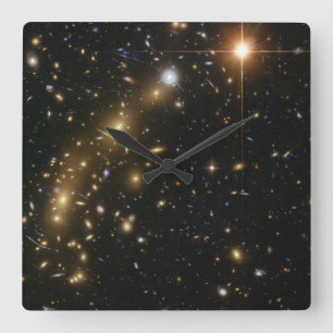 Horloge Carrée Amas de galaxies MCS J0416.1 2403
