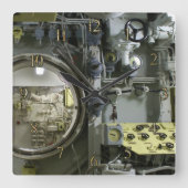 Horloge Carrée ancien sous-marin (Recto)