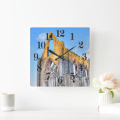 Horloge Carrée Ancienne abbaye de Tintern, monastère cistercien,  (Maison)