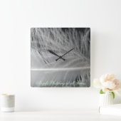 Horloge Carrée Angles observant la cadenas du devis (Maison)