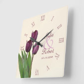 Horloge Carrée Anniversaire des tulipes violettes (Angle)