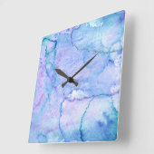 Horloge Carrée 'Août' violet et aquarelle bleue (Angle)