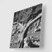 HORLOGE CARRÉE ARBRES NOIRS ET BLANCS (Angle)