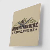 Horloge Carrée Aventure en VTT - Vélo de Montagne (Angle)