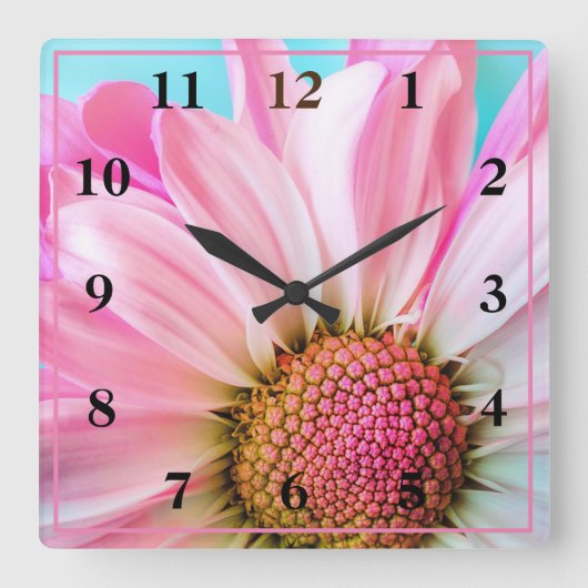 Horloge Carrée Baise rose (Recto)