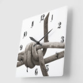 Horloge Carrée Barbelés (Angle)