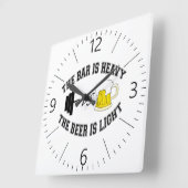 Horloge Carrée Barbell vs bière (Angle)