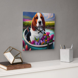 Horloge Carrée Basset Hound sur une pagaie : Une aventure pittore