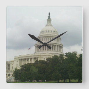 Horloge Carrée Bâtiment du Capitole des États-Unis sous un ciel n
