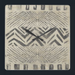 Horloge Carrée Bazar de motif - formes géométriques<br><div class="desc">Bazar II avant juin Bruyère Vess de motif. Comporte une conception avec des formes géométriques.</div>