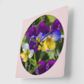 Horloge Carrée Belles Pansies colorées (Angle)
