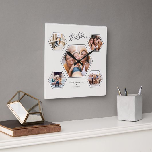 Horloge Carrée Besties 5 Photo Custom Collage Script Keepsake (Bureau)