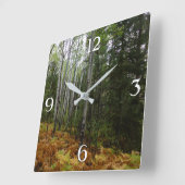 Horloge Carrée Birch Trees blancs et fougères d'automne à Rocky M (Angle)