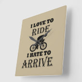 Horloge Carrée Bizarre en disant (Angle)