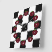 Horloge Carrée Black Checkered: Apple Wall Clock (Angle)