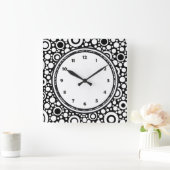 Horloge Carrée Black Dots & Circles Grid + your backgr. & (Maison)