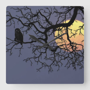 Horloge Carrée Blood moon and Night Owl Silhouette