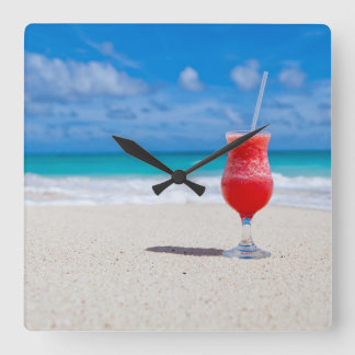 Horloge Carrée Boire sur la plage