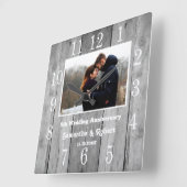 Horloge Carrée Bois gris déprimé 5 ans Photo (Angle)