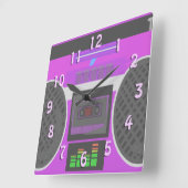 Horloge Carrée Boombox violette 800 (Angle)
