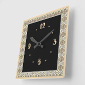 Horloge Carrée  Bordure beige noire délicate avec centre noir  (Angle)