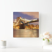 Horloge Carrée Brooklyn Bridge et Manhattan à la nuit. (Maison)