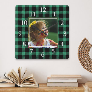 Horloge Carrée Buffalo à carreaux vert une photo Rustique Fermett