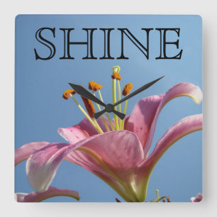 Horloge Carrée cadeaux SHINE Fleurs de Lys Rose Inspiration Ciel