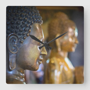 Horloge Carrée Cambodge, Phnom Penh. Statue de Bouddha