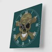 Horloge Carrée Camouflage Skull et Crossbone Roman Numeral Clock (Angle)