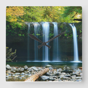 Horloge Carrée Cascade sereine