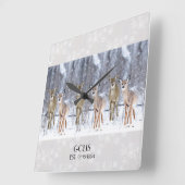 Horloge Carrée Cerf personnalisé dans la neige Noël / Hiver (Angle)