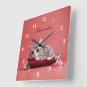Horloge Carrée Chat de janvier mignon avec oeillets (Angle)
