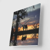 Horloge Carrée Cheval Chêne et réflexion dans l'étang (Angle)