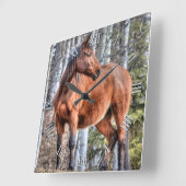 Horloge Carrée Cheval du Ranch Stallion de Bay debout dans une fo (Angle)