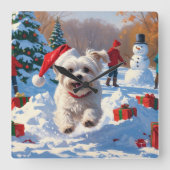 Horloge Carrée Chien maltais courant dans la neige avec Casquette (Recto)