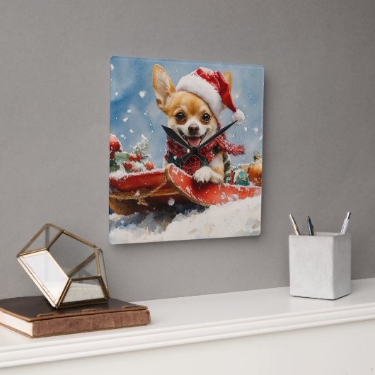 Horloge Carrée Chihuahua Dog in Sledge Let it neiger Noël (Bureau)