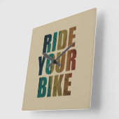 Horloge Carrée Citation motivationnelle VTT (Angle)