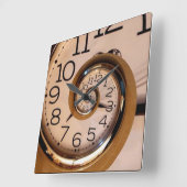 Horloge Carrée Classic spiral Wall Clock (Angle)