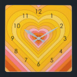 Horloge Carrée Coeur super à couche rétro<br><div class="desc">Conception de l'éclatement cardiaque rétro. Couches de coeur en orange,  jaune,  rose. Cadeaux de coeur rétro super,  décoration maison.</div>