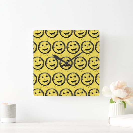 Horloge Carrée Cool Sardé Joyeux visage souriant motif jaune (Maison)