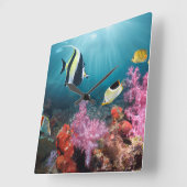 Horloge Carrée Coral Reef Scenery | Moorish Idol (Angle)