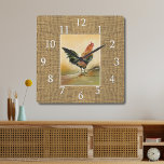 Horloge Carrée Country Farmhouse Rooster Russe Burlap Jute<br><div class="desc">Horloge à coq de cuisine agricole avec un arrière - plan rustique de texture de burlap.</div>
