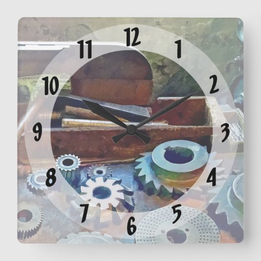 Horloge Carrée Couper au-dessus du reste (Recto)