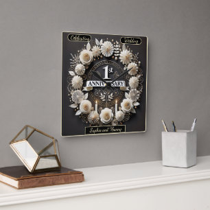 Horloge Carrée Couronne de papier intemporelle pour anniversaire 