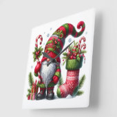 Horloge Carrée Cozy Christmas Gnome Art – Festive Holiday (Angle)