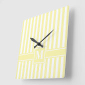 Horloge Carrée Crème Moderne Rayure avec Monogramme (Angle)